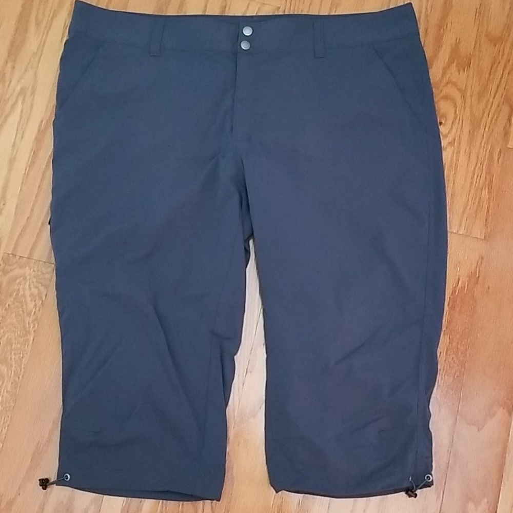 Columbia Omni Shield Capri Pants Size 20w